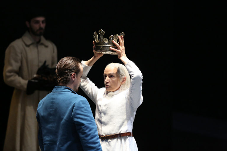 “Richard II”, il verbo del potere perduto